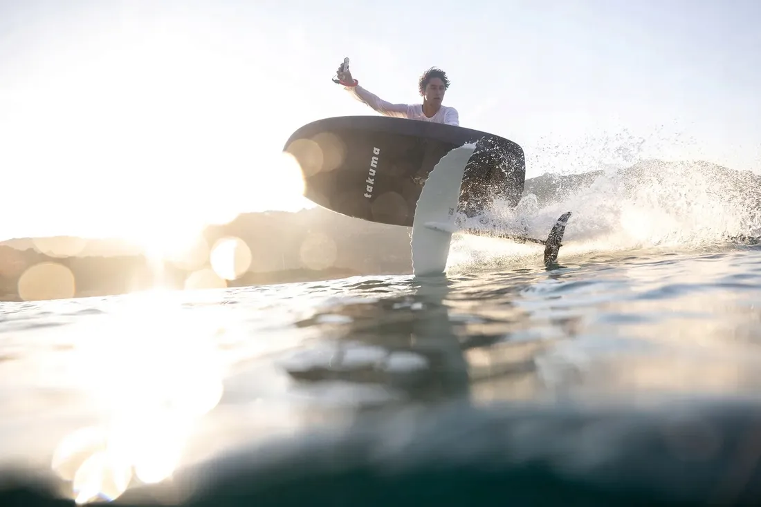 elekktryczny-e-foil-takuma-stan-nowy