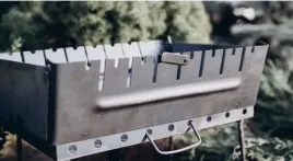 mangal-walizka-grill-skladany-przenosny-2-mm-na-8-szpikulcow-szampurow