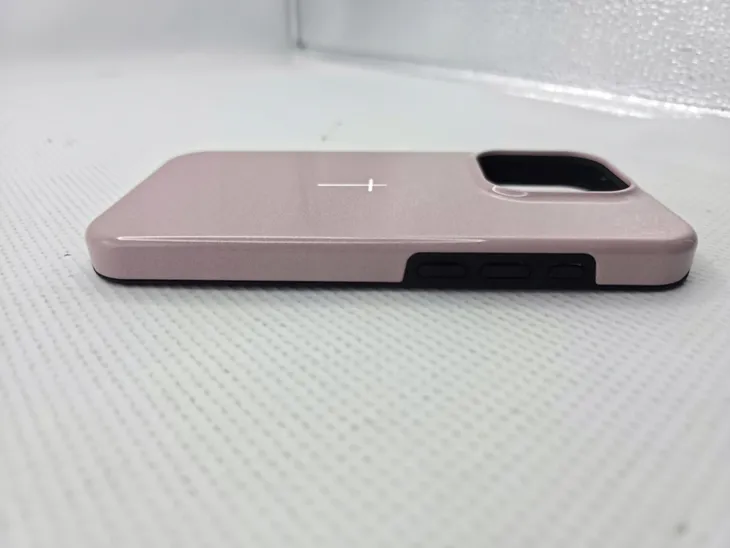 z8703-etui-pokrowiec-case-plecki-iphone-15-pro-stan-opakowania-uszkodzone