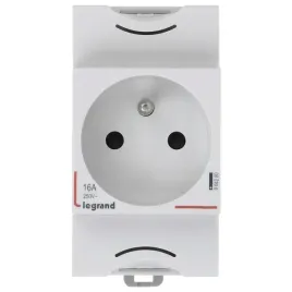 gniazdo-modulowe-2p-z-10-16a-na-szyne-legrand-g380