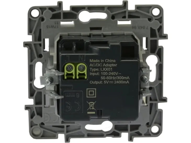 gniazdo-ladowarka-2x-usb-24a-biale-legrand-niloe-rodzaj-gniazda-scienne