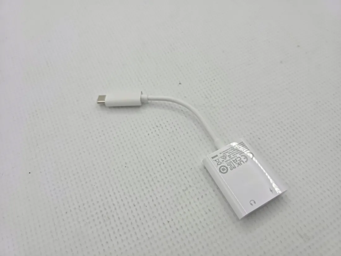 z8229-adapter-belkin-usb-c-usb-c-audio-charge-adapter