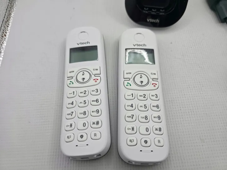 z8205-telefon-bezprzewodowy-vtech-cs1501-stan-opakowania-uszkodzone