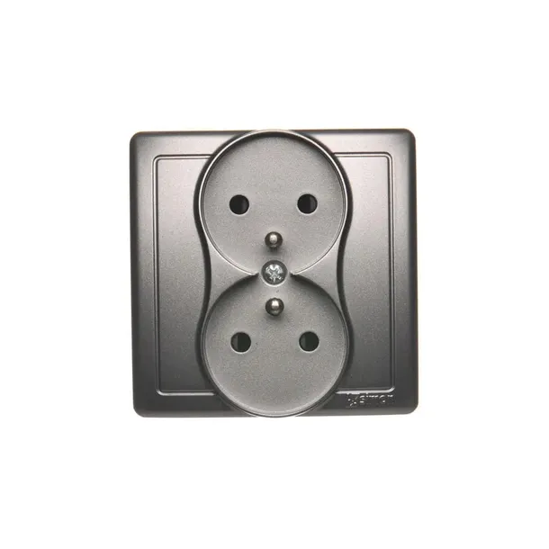 gniazdo-kompletne-z-przeslonami-simon-basic-inox