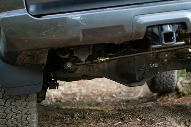 tylny-drazek-panharda-panhard015-typ-samochodu-samochody-osobowe-samochody-dostawcze-samochody-ciezarowe-4x4-suv