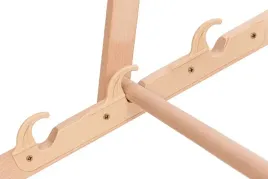 lezak-drewniany-z-podlokietnikami-ogrodowy-san-drew-tp23