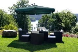 duzy-parasol-z-wysiegnikiem-8-ramienny-ogrodowy-taras-zielony-350-x-250-cm