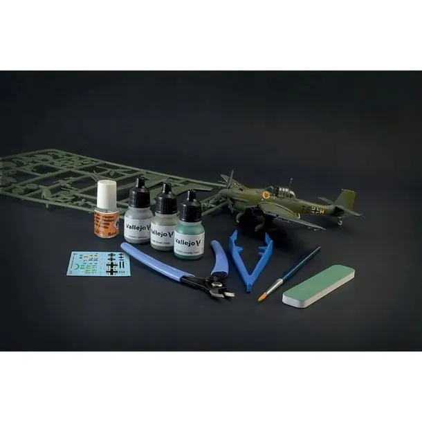 1-72-complete-set-for-modeling-ju-87b-stuka-marka-italeri