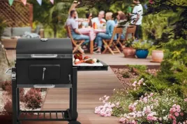 duzy-grill-weglowy-ogrodowy-na-kolkach-z-pokrywa-ruszt