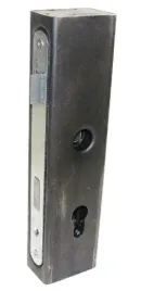 2-x-kaseta-z-zamkiem-zamek-do-furtki-furtka-60x40-mm