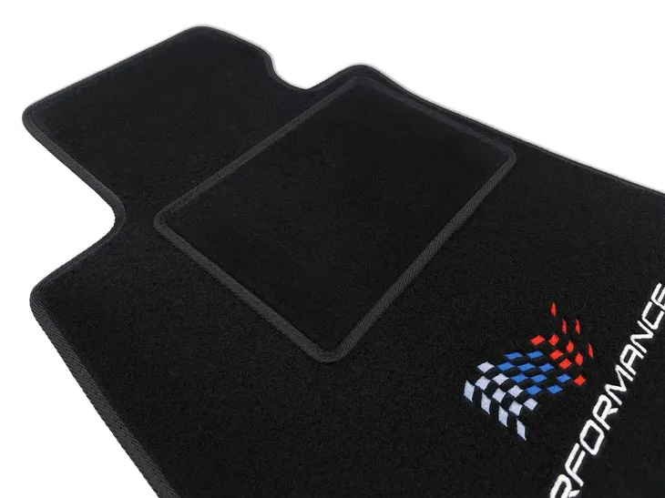 dywaniki-samochodowe-bmw-6-e63-e64-2003-2010-2x-flaga-performance-waga-z-opakowaniem-3-kg