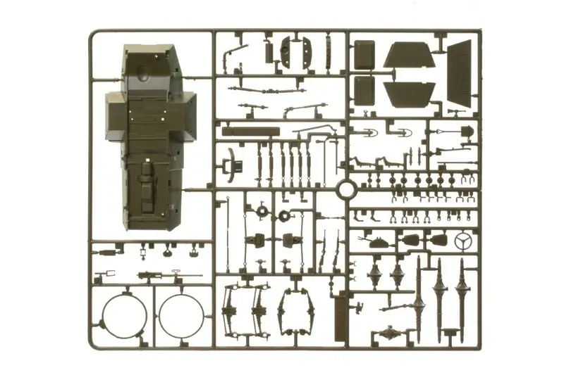 1-35-m8-greyhound-marka-italeri