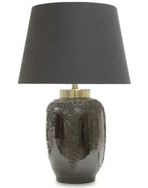 lampa-stolowa-z-czarnym-kloszem-i-ceramiczna-podstawa-elegancki-dodatek