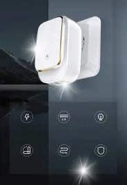 ladowarka-sieciowa-z-funkcja-lampki-3xusb-22w