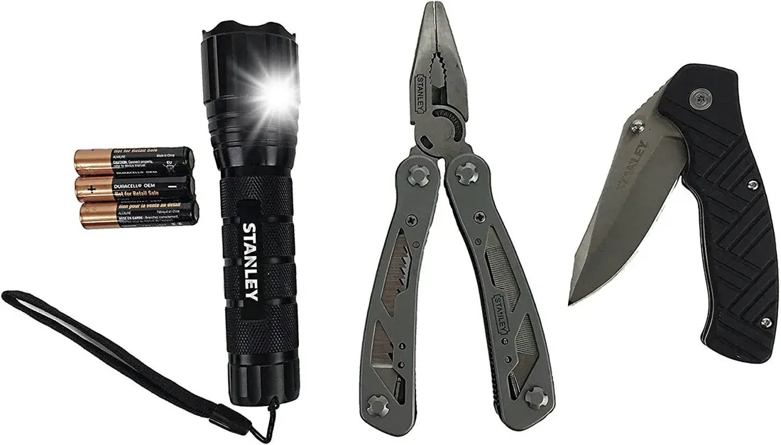 zestaw-survivalowy-latarkanozmultitool-stanley