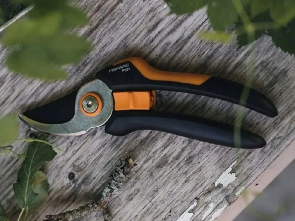 fiskars-sekator-nozycowy-solid-p321-1057162-stan-nowy