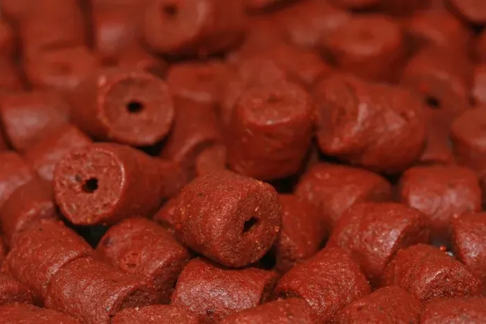 2-x-pellet-dynamite-baits-robin-red-6mm-900g-kod-producenta-ady040081