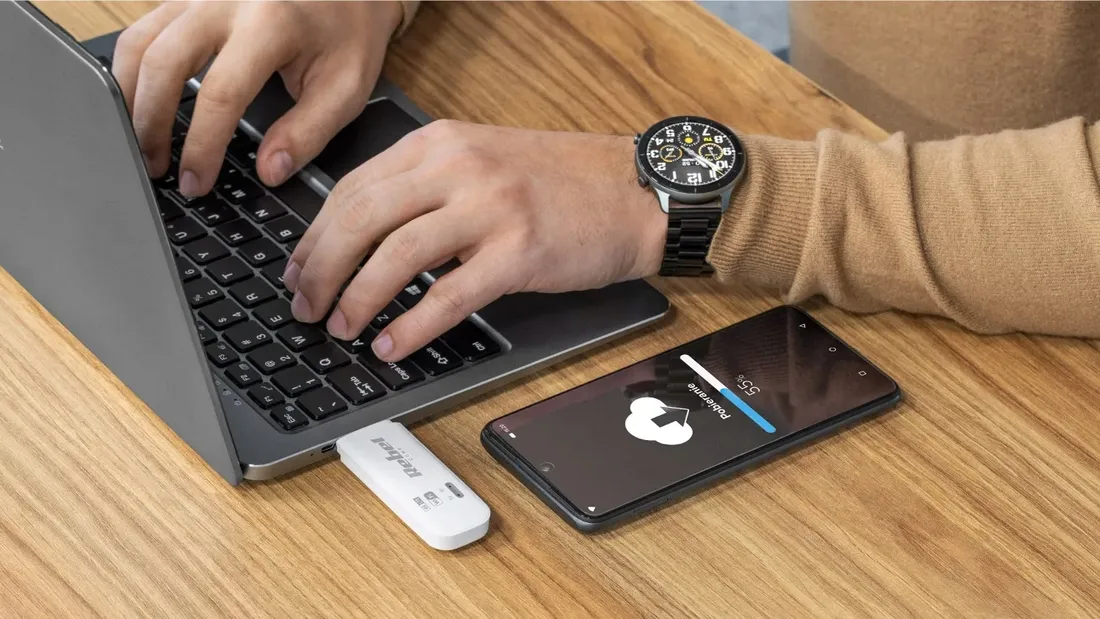 router-modem-sim-4g-lte-do-samochodu-android-auto