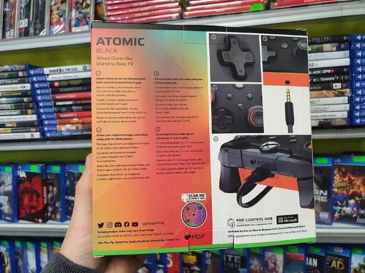 pad-przewodowy-xbox-series-one-pc-atomic-black-pdp-komunikacja-bezprzewodowa-brak