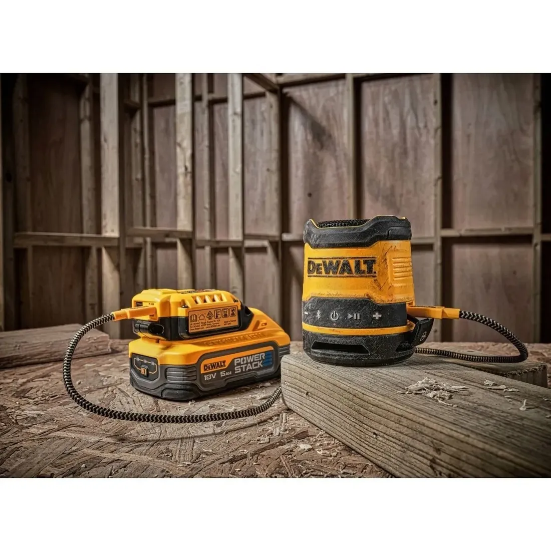 glosnik-bluetooth-usb-c-dcr009-xj-dewalt-stan-nowy