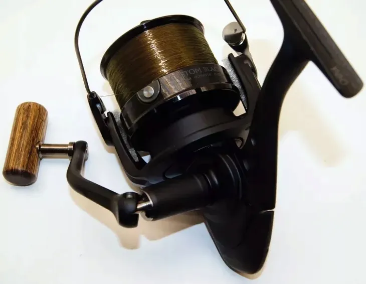 2-x-kolowrotek-okuma-custom-black-cb-60-fd-marka-okuma