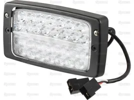 lampa-robocza-led-przod-massey-ferguson-5400-6400