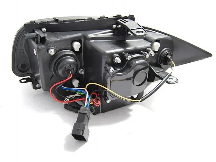 lampy-bmw-1-e87-e81-e82-04-11r-ringi-ccfl-black-stan-nowy