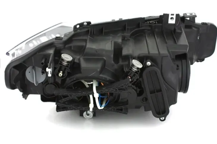 lampy-przednie-bmw-f30-f31-11-15r-ringi-led-do-jazdy-dziennej-depo-typ-samochodu-samochody-osobowe