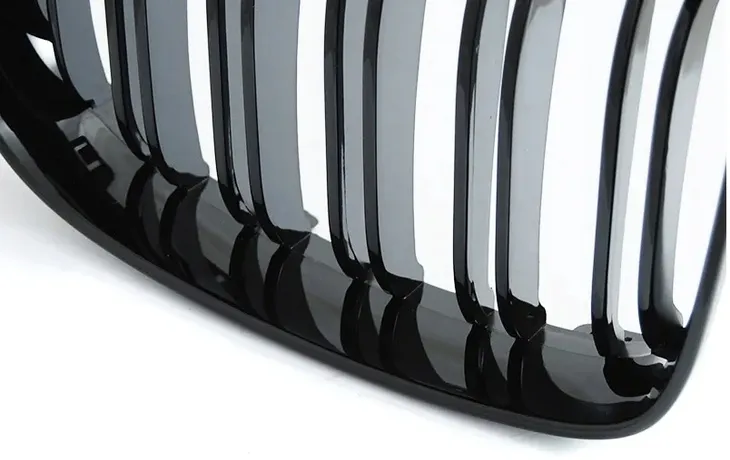 grill-nerki-bmw-1-e87-e81-07-11r-polysk-double-kolor-czarny