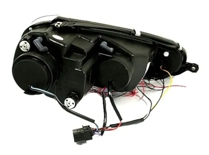 lampy-vw-golf-5-v-03-08r-ringi-led-sonar-black-zarowki-gratis-rodzaj-swiatel-mijania-tradycyjne-halogenowe