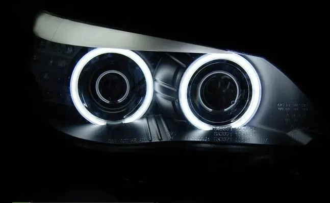 lampy-reflektory-bmw-e60-e61-03-07-ccfl-black-led-rodzaj-swiatel-mijania-tradycyjne-halogenowe