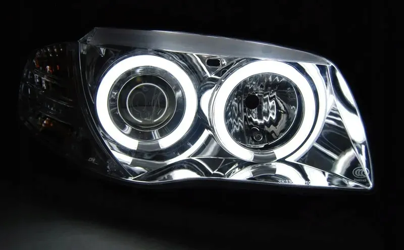 lampy-bmw-1-e87-e81-e82-04-11r-ringi-ccfl-chrom