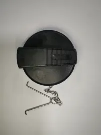 korek-wlewu-paliwa-massey-ferguson-300-340-342