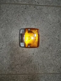 lampa-boczna-kierunek-postojowka-fendt-john-deere