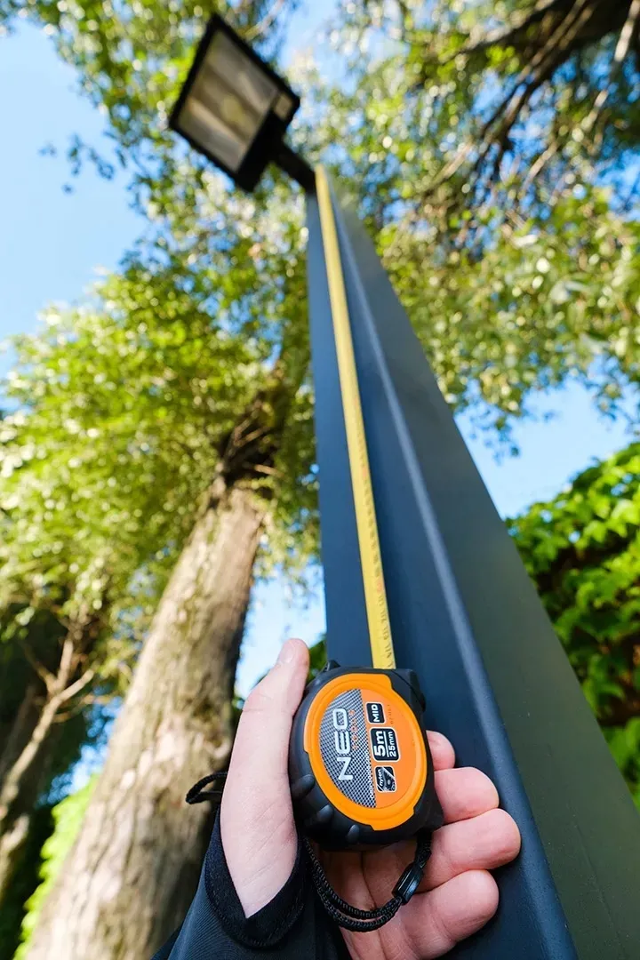 2-x-miara-zwijana-stalowa-5m-25mm-magnes-67-115-1-neo-tools