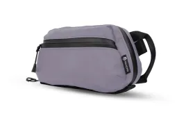 2-x-torba-nerka-saszetka-wandrd-tech-pouch-medium-fioletowa