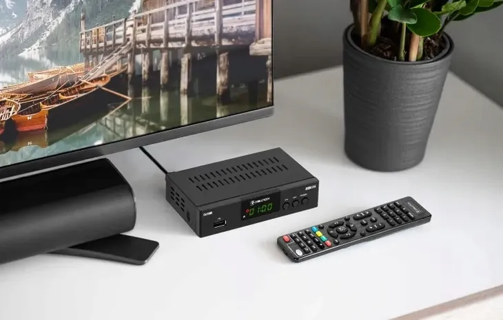 2-x-tuner-dekoder-tv-dvb-t2-h-265-hevc-usb-cabletech-urz0338a-funkcje-nagrywanie-pvr-odtwarzanie-multimediow-z-nosnika-usb-przewodnik-epg-timeshift