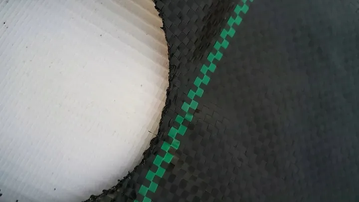 agrotkanina-z-otworami-pod-sadzonki-3-rzedy-80-cm