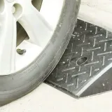 najazd-pod-kraweznik-podjazd-kraweznikowy-kablowy-rampa-gumowy-wjazd-3cm-stan-opakowania-oryginalne