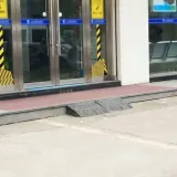 najazd-pod-kraweznik-podjazd-kraweznikowy-kablowy-rampa-gumowy-wjazd-3cm-stan-opakowania-oryginalne-kod-producenta-podjazd-dla-wozkow-najazd-kraweznikowy-rampa3