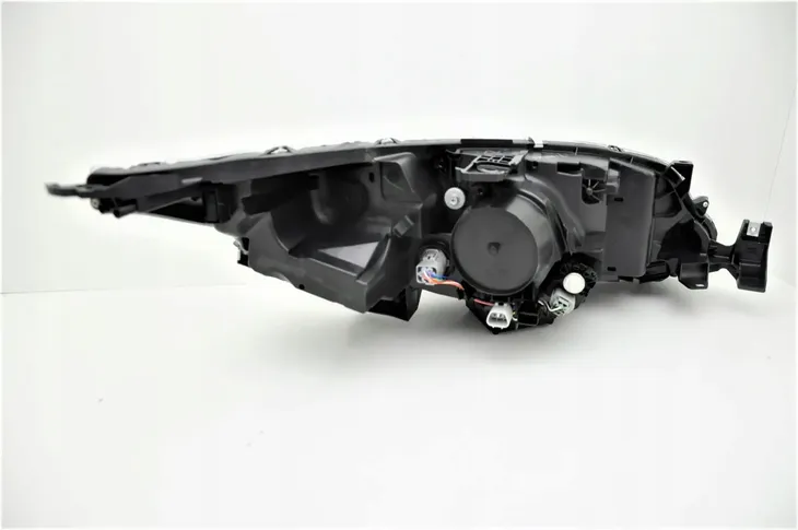 mitsubishi-eclipse-cross-od-2018-reflektor-lewy-n-wersja-europejska