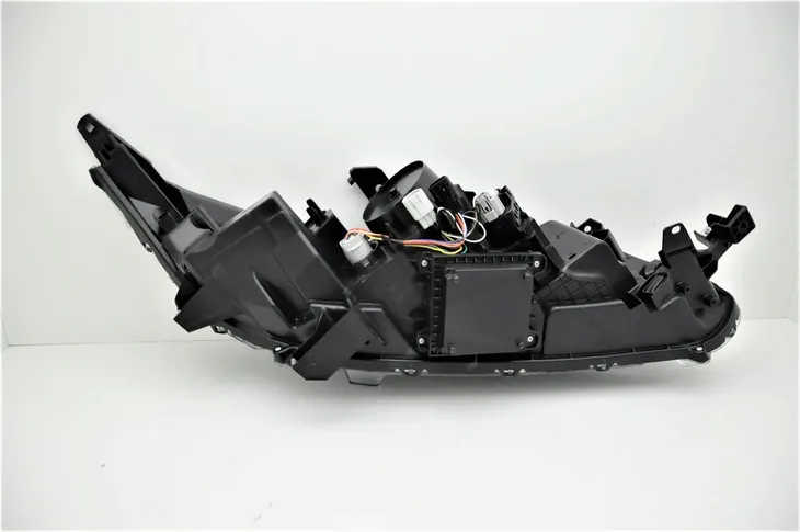 mitsubishi-eclipse-cross-od-2018-reflektor-lewy-n-typ-samochodu-samochody-osobowe