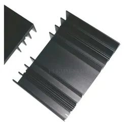 radiator-uniwersalny-czarny-66x95x24mm-aluminium