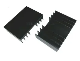 radiator-uniwersalny-czarny-66x95x24-aluminium-dy-duzy-czerniony