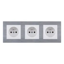 exen-3x-gniazdo-elektryczne-z-u-biale-ramka-comfort-stalowy