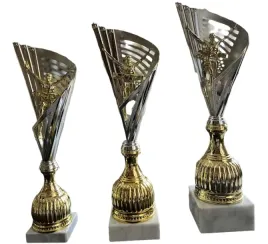zestaw-3-pucharow-sportowych-z-figurka-biegacza-biegi-miejsce-44-40-37-cm