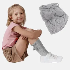 azurowe-dziewczece-podkolanowki-z-pomponami-bawelniane-szare-yoclub-23-26