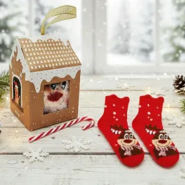 swiateczne-skarpetki-w-domku-prezent-dla-dziecka-na-mikolajki-swieta-23-26