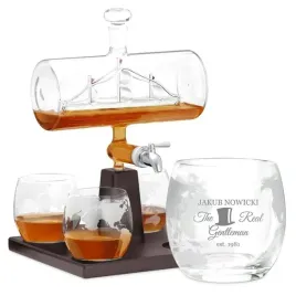 zestaw-do-whisky-karafka-i-szklanki-do-whisky-z-grawerem-prezent-dla-faceta