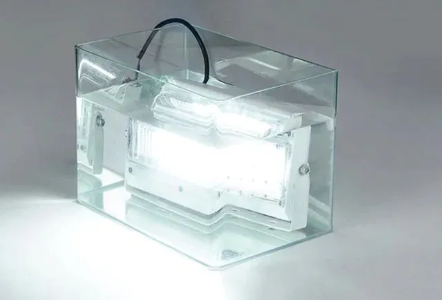 halogen-led-230v-super-moc-50w-reflektor-modulowy-marka-floodlight